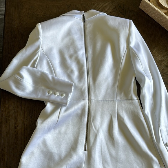 ALICE + OLIVIA Myra Notch Lapel Blazer Romper, size 4, $550 - Picture 13 of 13